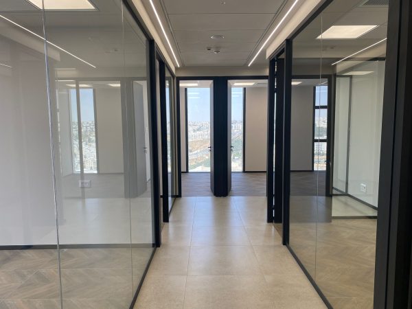 משרד יוקרתי להשכרה בהר חוצבים מגדל חדש