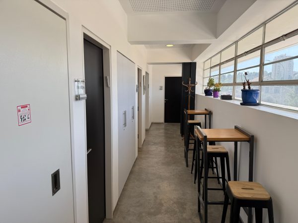 ⁦120 מ"ר משרדים להשכרה מיידית במתחם יוקרתי בירושלים⁩ – תמונה ⁦4⁩