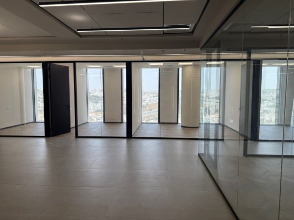 משרדים להשכרה במגדל חדש בירושלים קומה גבוהה