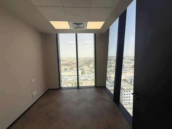 ⁦משרדים להשכרה במגדל חדש בירושלים קומה גבוהה⁩ – תמונה ⁦2⁩